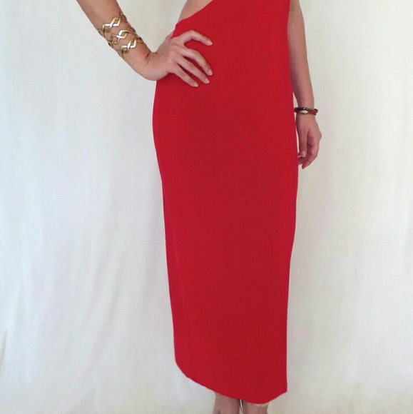 Red full length gown - Picture 4 of 4