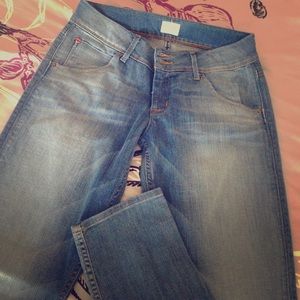 Brand new, no tags Hudson Collin Jeans!