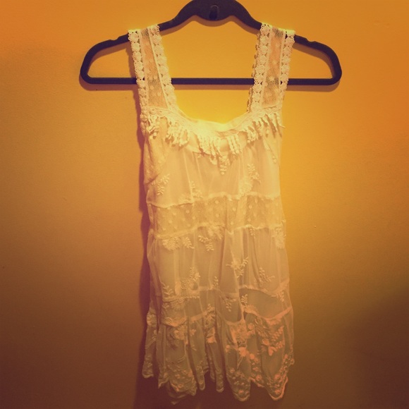 Lacey white tunic