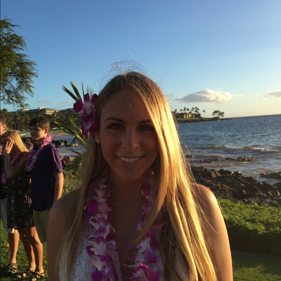 Meet your Posher, Lindsey - Picture 1 of 1