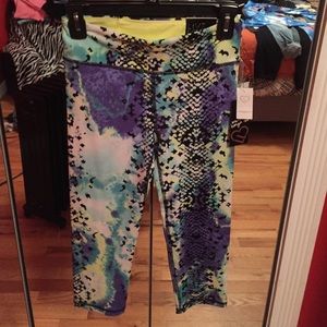 Colorful crop leggings