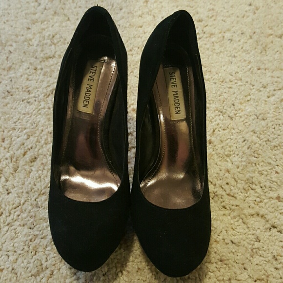 Black Steve Madden Pumps
