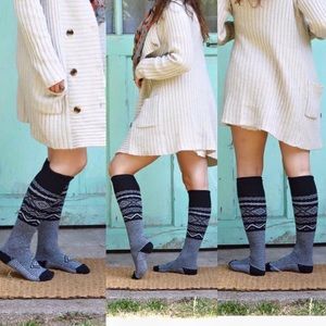 Scandinavian knee high socks in black