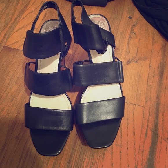 Worn once vince camuto black and brown wedges!!