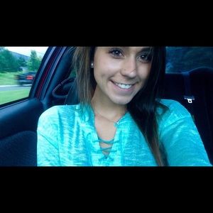 Meet your Posher, Kayla