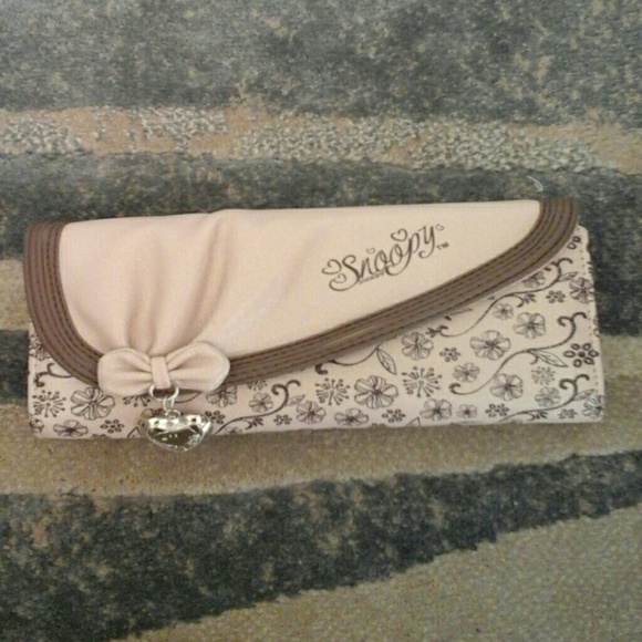Cute Snoopy wallet