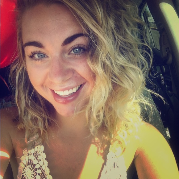 Meet your Posher, Lacey