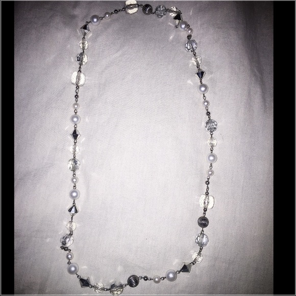 Pearl and See Through Beaded Necklace