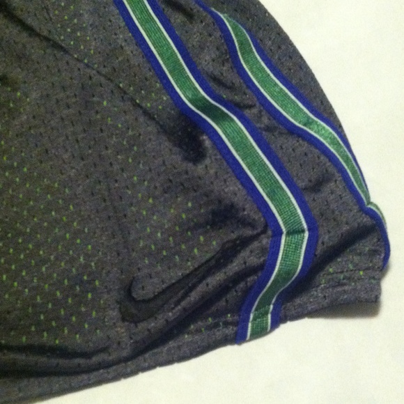 Dri -fit nike shorts. - Picture 2 of 4