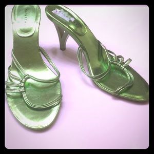 Neon green stappy heels. Preloved