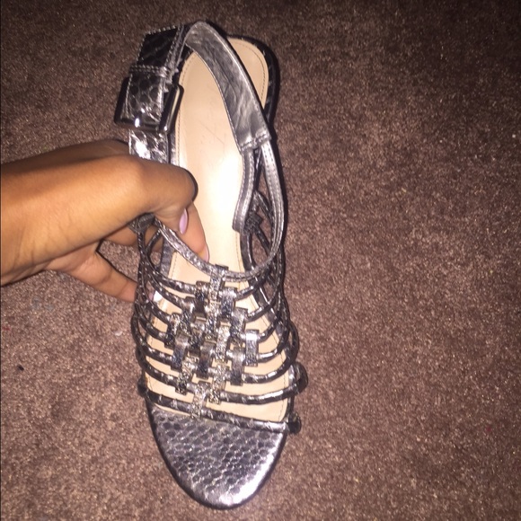 Metallic Python sandal - Picture 3 of 4