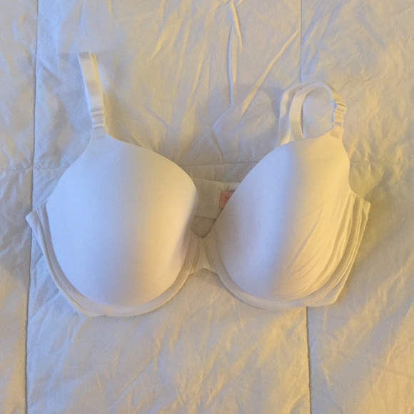NWOT PINK Victoria's Secret Bra