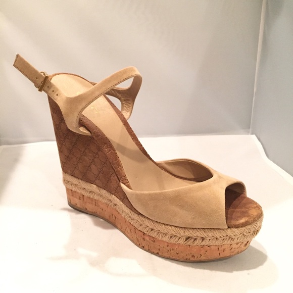Auth Gucci nude suede wedge heel guccissima - Picture 2 of 4