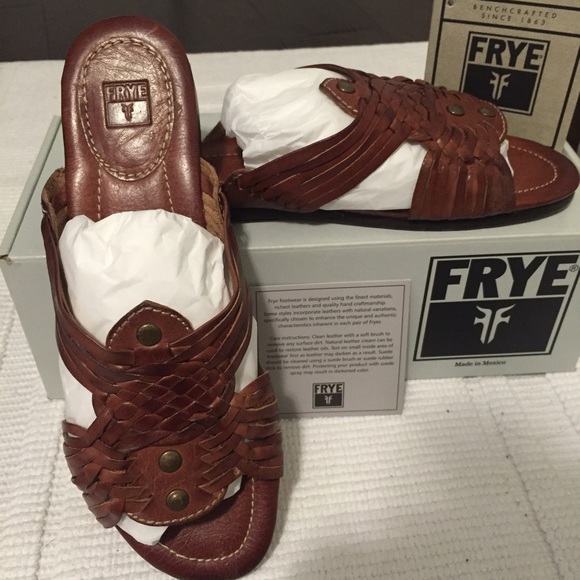 Frye Jacey Huarache Slide—size 8 Dark Brown Cognac