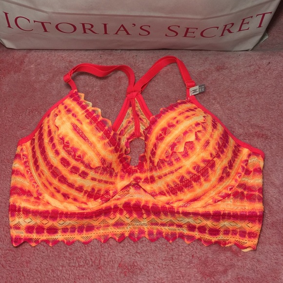 💕SALE💕VS PINK RACER BACK PADDED BRA - Picture 2 of 3