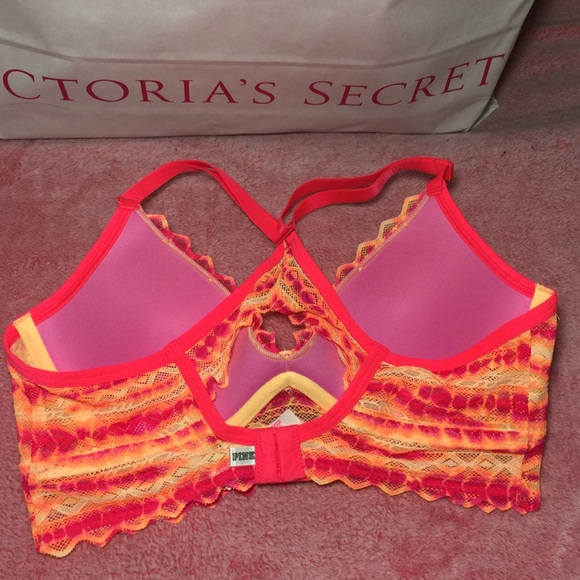 💕SALE💕VS PINK RACER BACK PADDED BRA - Picture 3 of 3