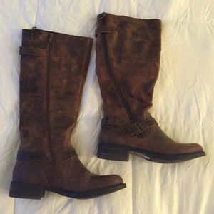 NWOT Steve Madden Sinclair Boots