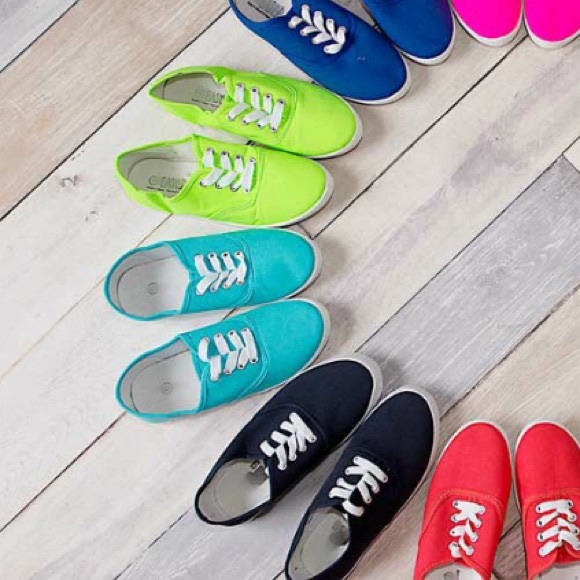 • Teal Sneakers • - Picture 3 of 3