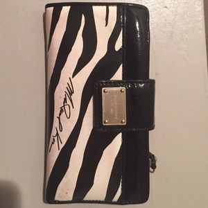 Michael kors wallet.