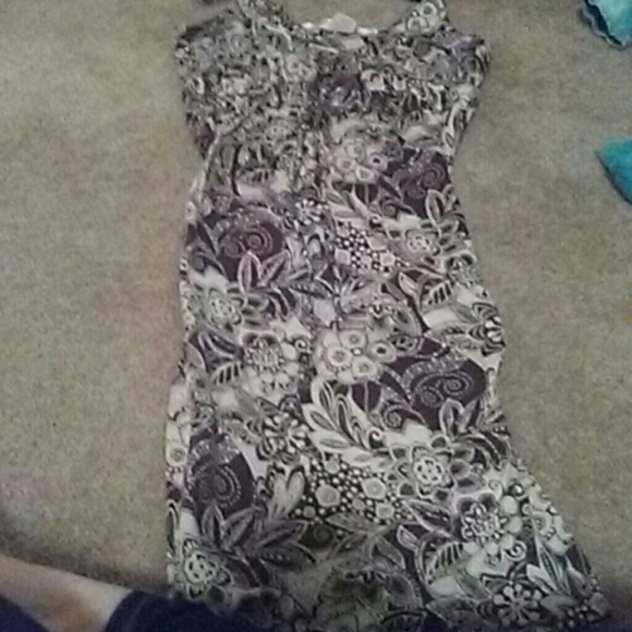 Dress - Picture 1 of 2