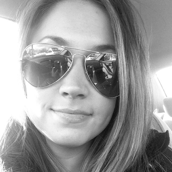 Meet your Posher, Sarah - Picture 2 of 7