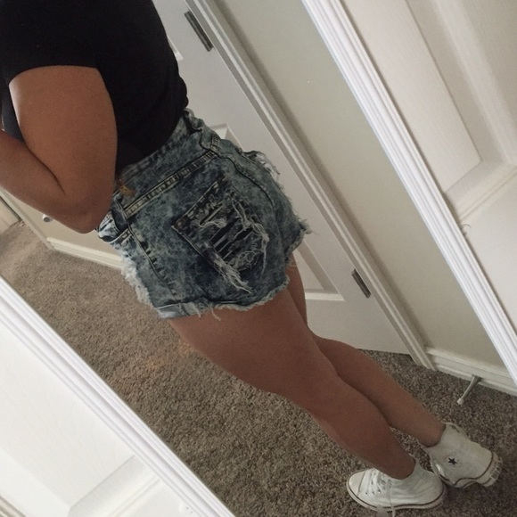 Meet your Posher, Nik - Picture 2 of 2