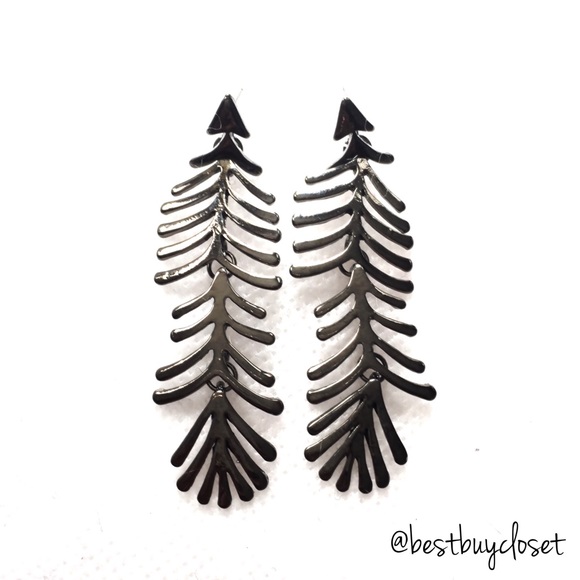 Jewelry - ✂️CLEARANCE- Fashion Jewelry Earring