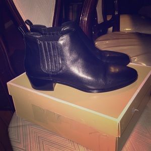 Michael Kor  Shaw booties new w/box size 10