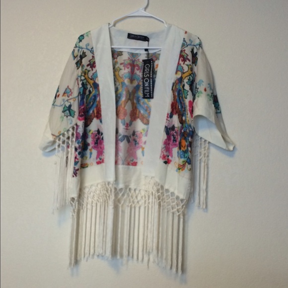 Patterned top with tassels