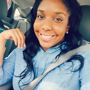 Meet your Posher, Aja