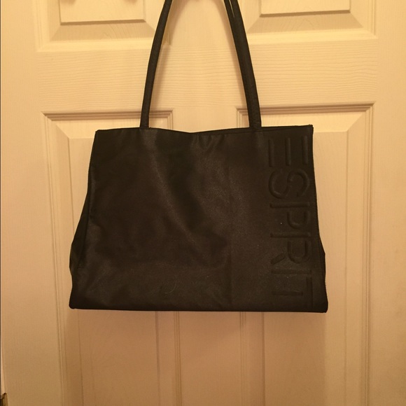 Esprit tote