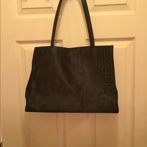 Esprit tote