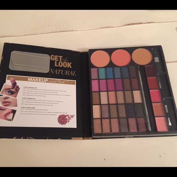 Makeup Look Book