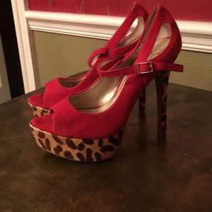 Jessica Simpson Leopard Calf Hair Pumps 6 1/2