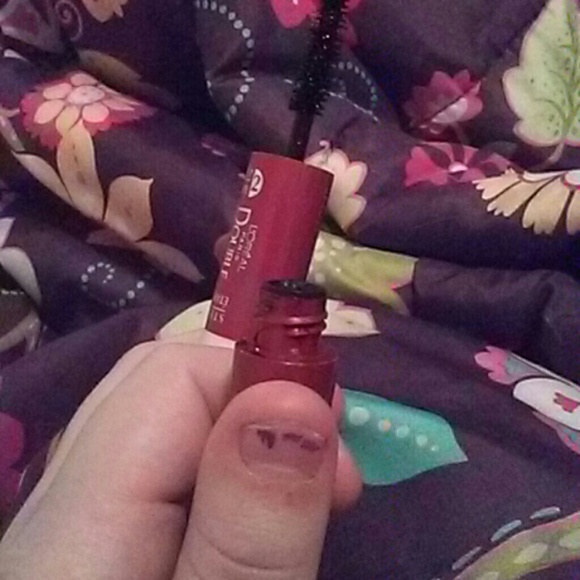 L'Or?al mascara - Picture 3 of 3