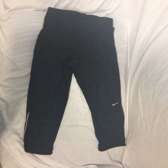 Nike Dri Fit Capri Pants
