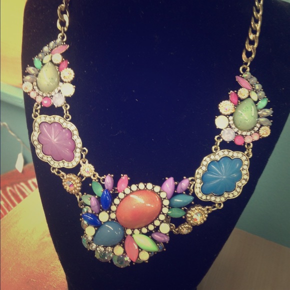 Colorful Statement necklace 💓