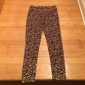 VS PINK CHEETAH PRINT LEGGINGS SIZE MEDIUM