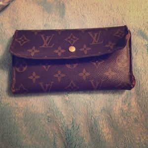 LV Wallet
