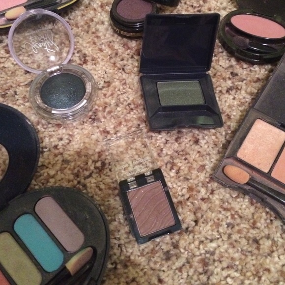 Makeup Lot - Picture 4 of 4