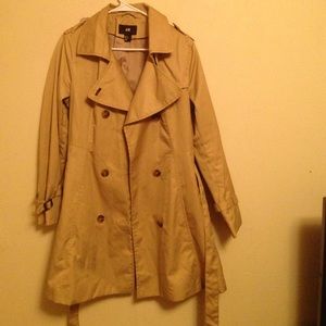 H&M Classic women's trench coat (only worn once!!)