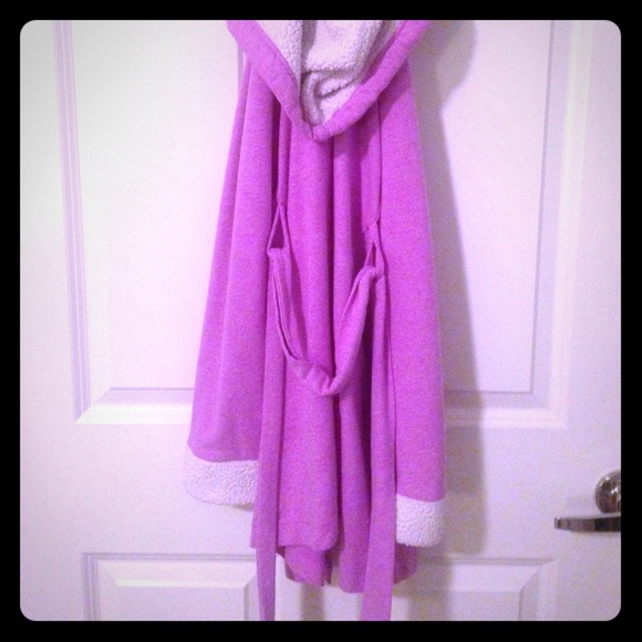 Xhilaration robe