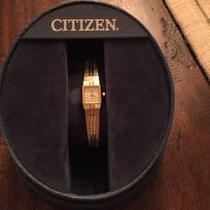 Citizen gold thin watch. Not working.