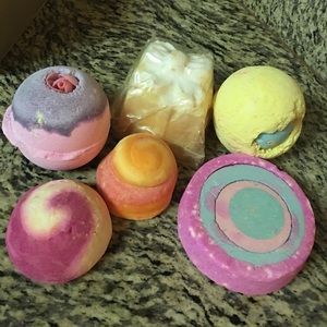 Lush bomb and bars (6)