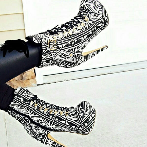 BRAND New Tribal  banana heel booties