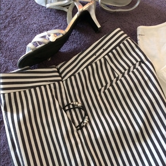 Dress Short W/ pattern blk stripe $59 in store. - Picture 2 of 4