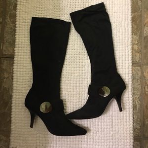 Suede boots