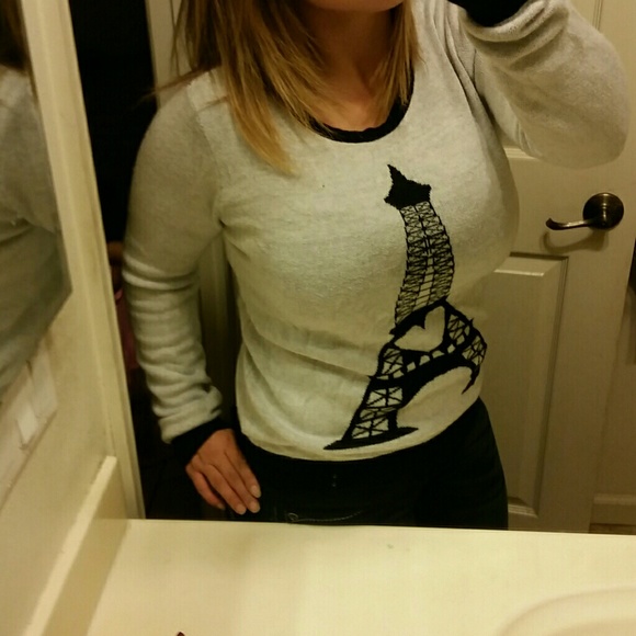 Adorable Paris  sweater!