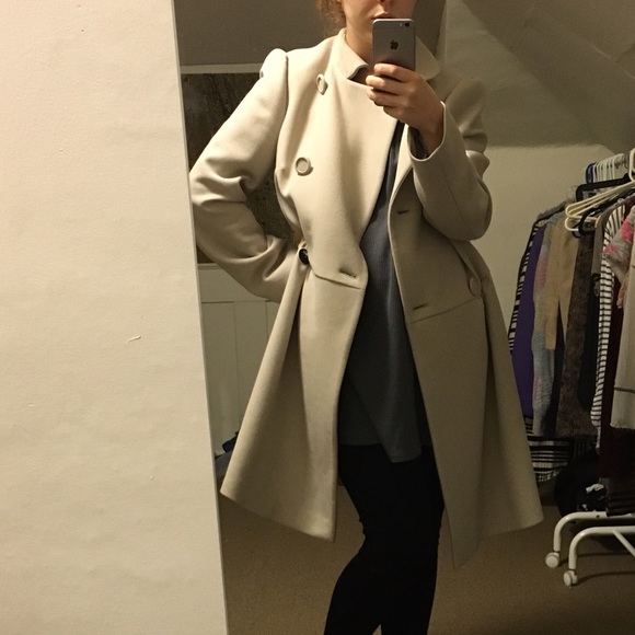 SOLD Beige Valentino coat - Picture 2 of 4