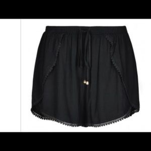 Black scoop shorts